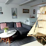 Hochwertiges Fischerhus Mit Terrasse Und Grill * Greifswald