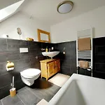 Hochwertiges Fischerhus Mit Terrasse Und Grill Сasa de vacaciones