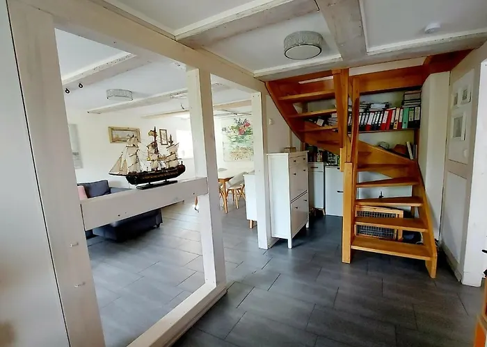 Hochwertiges Fischerhus Mit Terrasse Und Grill Nyaraló Greifswald