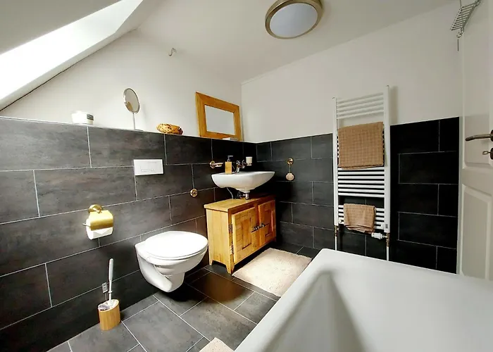 Hochwertiges Fischerhus Mit Terrasse Und Grill Nyaraló