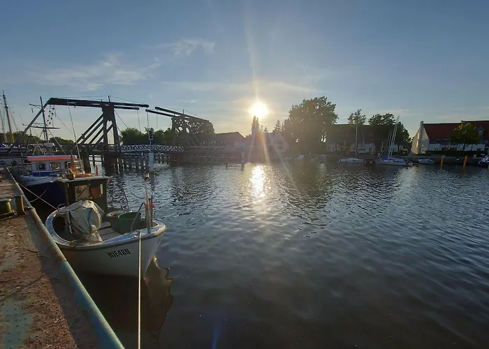 Hochwertiges Fischerhus Mit Terrasse Und Grill Nyaraló