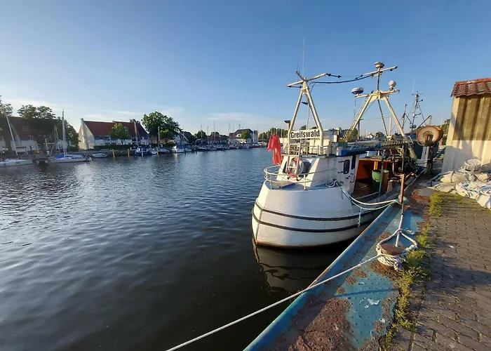 Hochwertiges Fischerhus Mit Terrasse Und Grill Nyaraló *