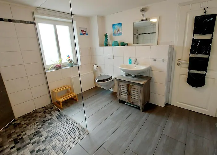 Hochwertiges Fischerhus Mit Terrasse Und Grill